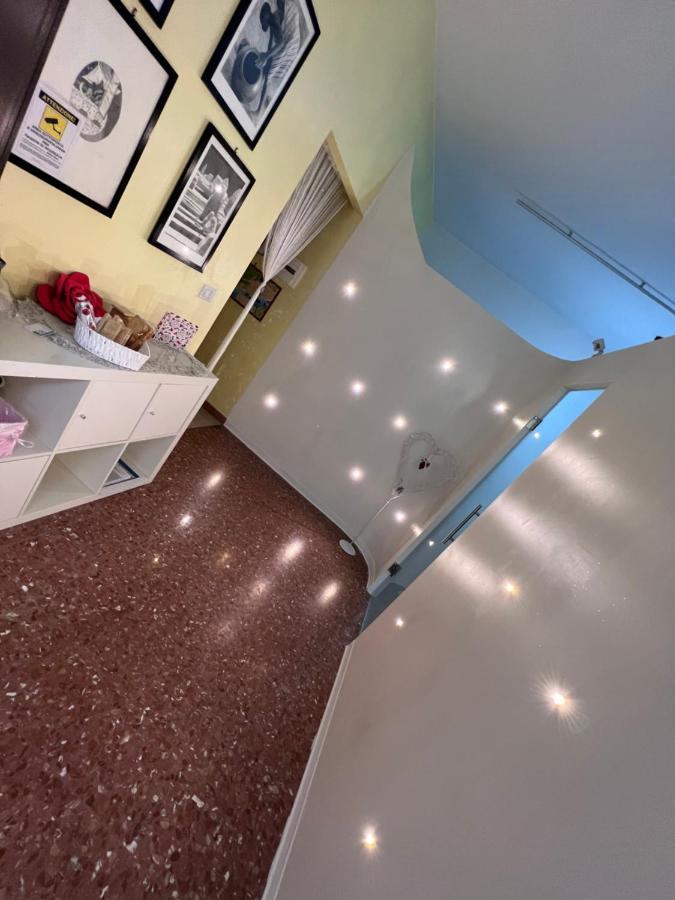 Casa Riri Acomodação com café da manhã San Benedetto del Tronto Exterior foto
