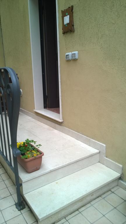 Casa Riri Acomodação com café da manhã San Benedetto del Tronto Exterior foto